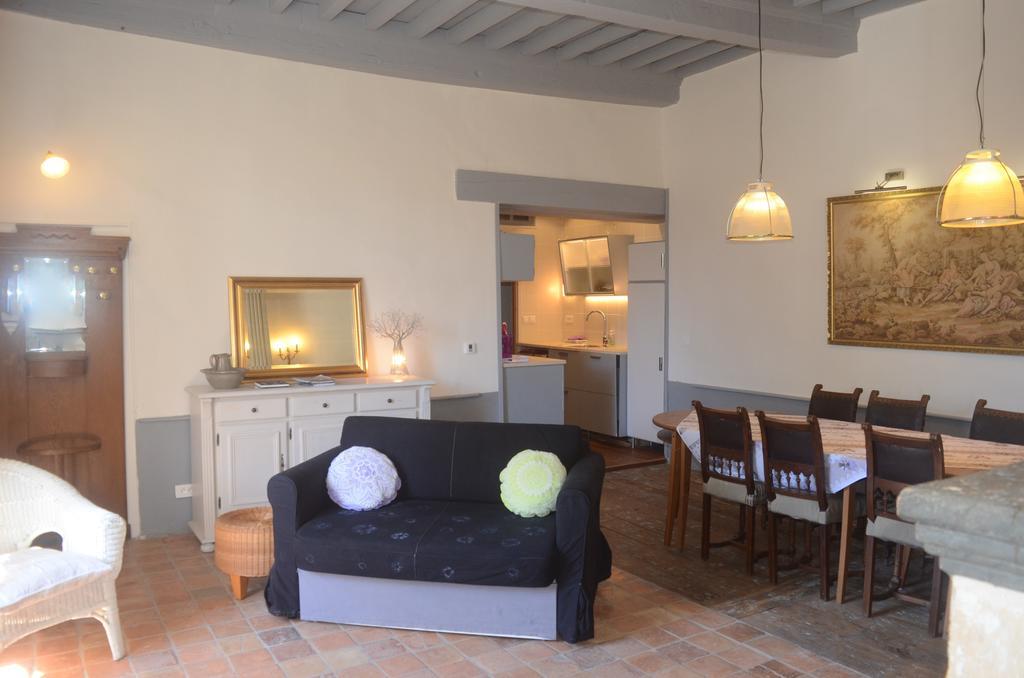 Le Gobelin - La Maisou Serignac  ภายนอก รูปภาพ